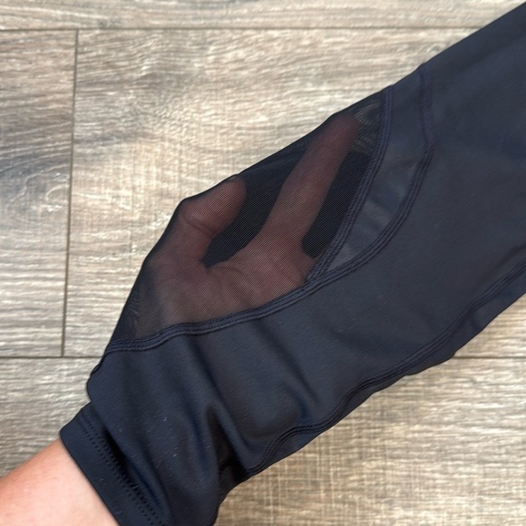 Urban savage black mesh detail Leggings size large - Picture 2 of 5